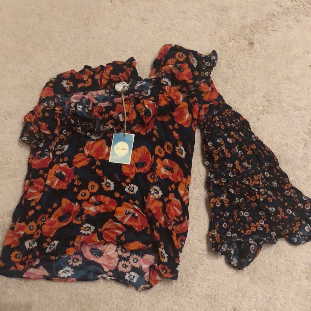 One sleeve blouse